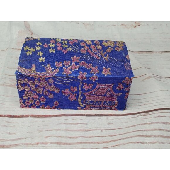 Chinese Yin Yang Black & White Health Stress Relief Balls with Carrying Case - Picture 4 of 10